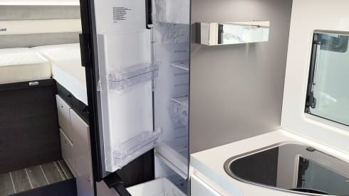 Bavarian Camper 2 – 5 people and still under 7m - the kronos 285TL.