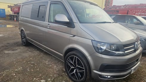 6 seater 4 berth Volkswagen campervan from 2019
