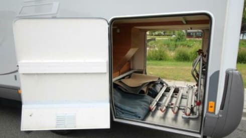 Hymmie – 4 person Hymer integrated from 2007 (air conditioning)