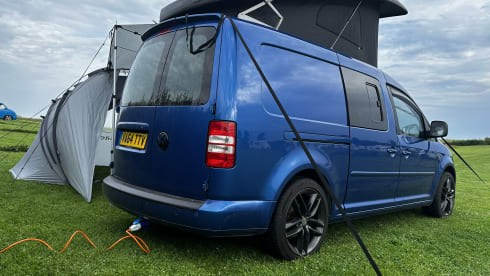 Una – 3 berth Volkswagen Caddy campervan from 2015