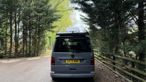 woody – Luxury 4 berth Automatic Volkswagen campervan brand new 2025 conversion 