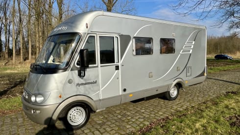 Rifora – Mercedes Hymer Starline 655 intégré 5 places