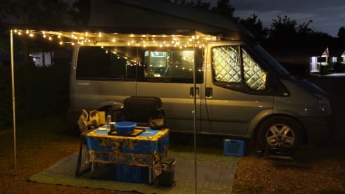 4-seater Ford bus from 2013