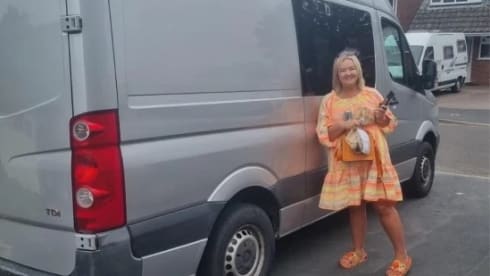 Nelly – 5 berth Volkswagen Crafter 
