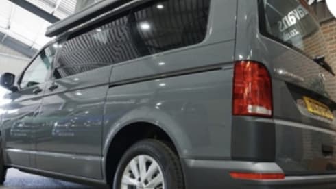 Reggie Grey – 4 berth T6.1 Volkswagen Campervan 2021