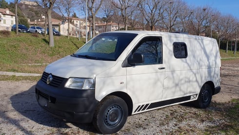 Bornfree  – Bornfree, adventure camper van
