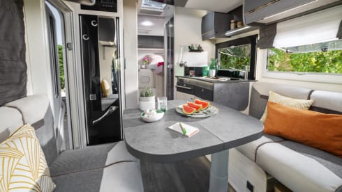 Chausson 777 – This top camper would like to go out with you