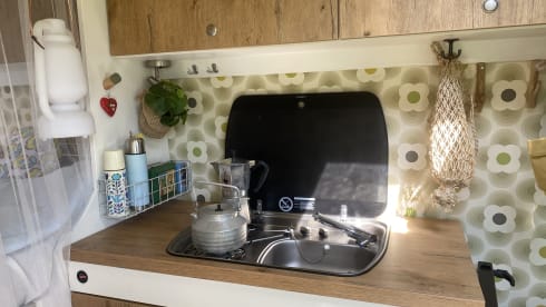 Haast kan de klere krijgen – Fiat bus camper for 2 people