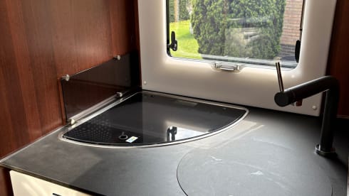 Ons huisje op wielen 🚐 – 5p Rimor alcove from 2018