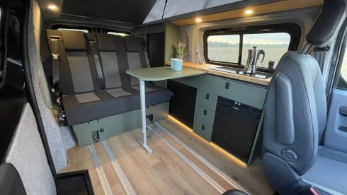 Wanderwatt #1 – 4p Elektrische Vivaro-E Buscamper uit 2022