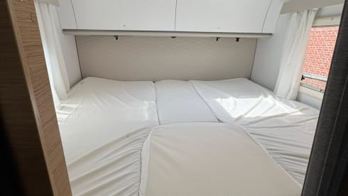 Sony – 5p Adria Mobil integrated uit 2024