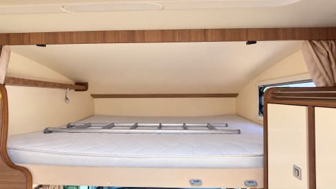 DISCOVER EUROPE IN COMFORT – VOLLAUSSTATTUNG | UNBEGRENZTE KILOMETERZAHL | 6 SCHLAFZIMMER | RIMOR SEAL 5 GOLD