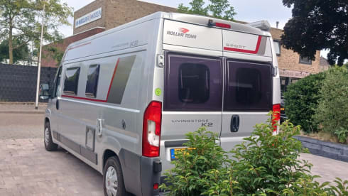 2-person Roller Team bus from 2017