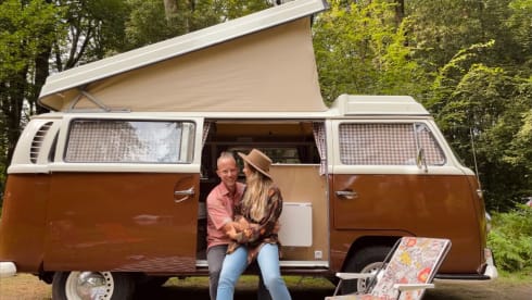 Bob – Bob the retro volkswagen T2a camper bus