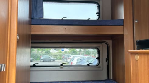 Noleggio Camper 7 Posti - Spazioso e Confortevole!