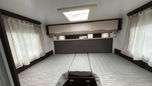 Mobanes – 4p Benimar semi-integrated uit 2023