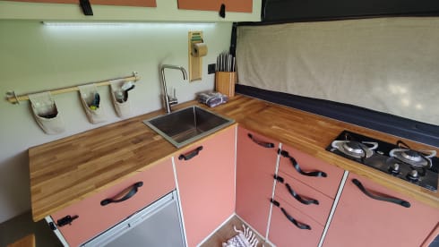 Wester – "OFF GRID" self-build bus camper 164Pk | 2 persons | Winter sports!!