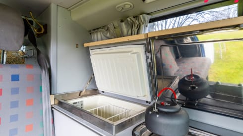 Foelie – 4p Volkswagen campervan uit 2002
