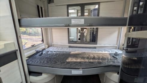 Familie camper Chansson 5 personen  – 5p Chausson semi-integrated uit 2022