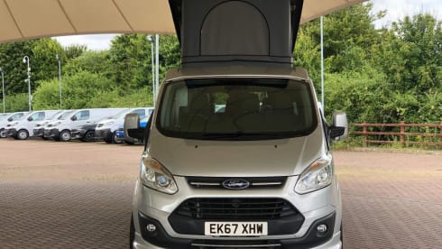 Galli 2.0 – 4 berth Ford Camper with Skyline Roof