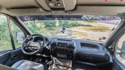 2p Renault bus uit 2001