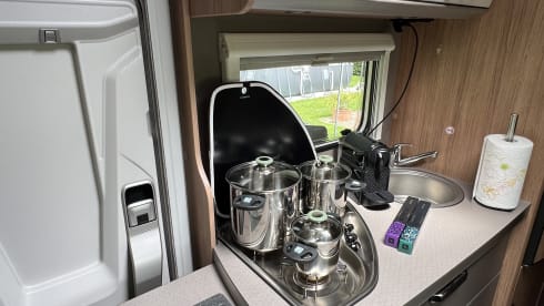 Weinsberg alcove from 2021 6 seats 160 HP euro 6 D temp
