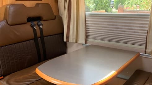 Harlie – 6 berth Euramobil Activa 820 HS 3.0L tag axle 