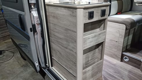 Brand new 3p Peugeot Bravia busCamper from 2023