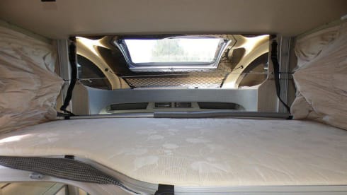 Vango – Autotrail semi-geïntegreerde camper met 6 slaapplaatsen vanaf 2023