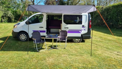 Ruth – 2 berth Renault campervan from 2016