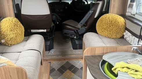 4-Bett-Bailey-Bus von 2016