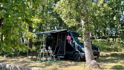 Mercedes Open Road adventure –     ADVENTURE BUSCAMPER automatic EXTRA LONG BED 165hp 