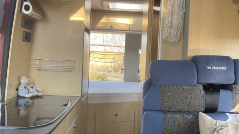 Fiat La Strada bus camper automatic incl. solar panels!