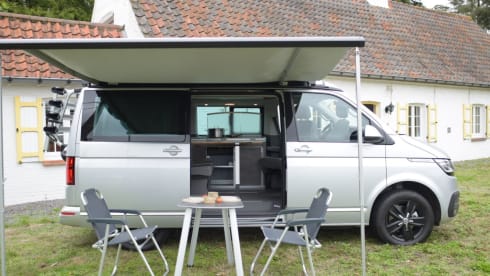 4 p 2022 Volkswagen California