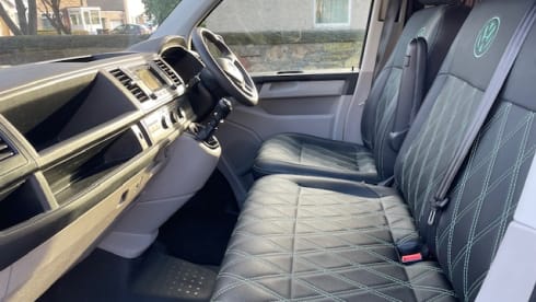 Volkswagen camper del 2017 - allestimento moderno