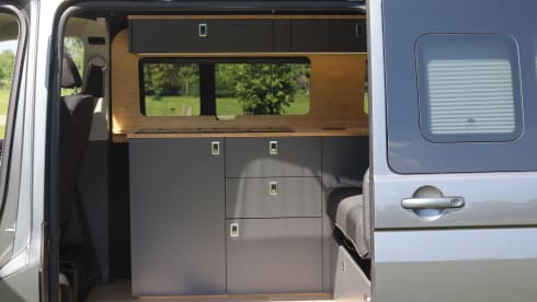 Vounder – Volkswagen T6.1 Auto Campervan