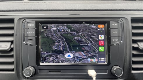 Maisie – Stylish 4berth, pet friendly, automatic VW campervan 