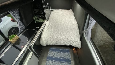 Jeff – Jeff- 4 Berth Volkswagen Campervan - New Professional Conversion