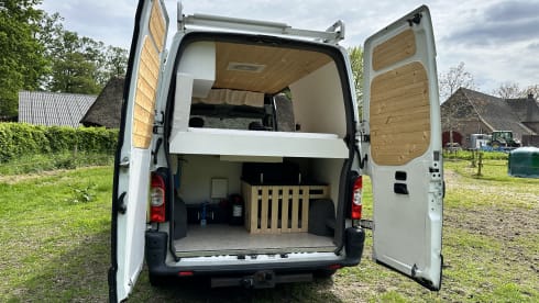 Kimper de Camper – 2p Renault Master with air conditioning and heating 