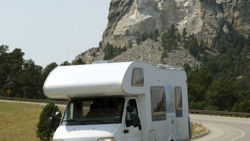 nooitverwacht – beautiful 6.05m with solar panel oven 2.8 jtd and scooter carrier