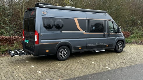 2p Malibu bus uit 2026