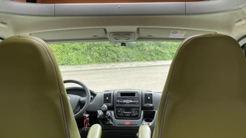 4p TEC semi-integrated uit 2011