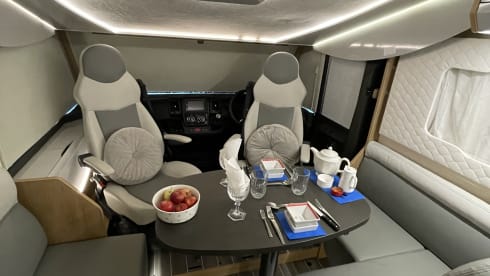 The Kub – The ultimate luxurious motorhome
