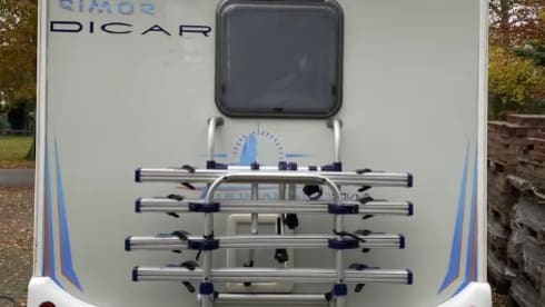 Adventurous family camper with the extra option of a trailer