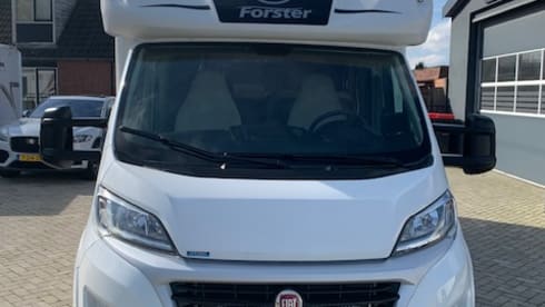 2p Eura Mobil semi-integrated from 2015