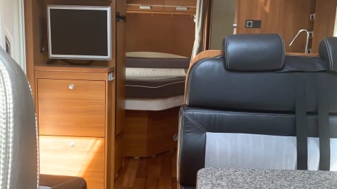 4p Dethleffs semi-integrated uit 2011