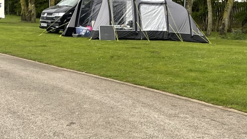 * Automatic* 4 berth VW camper with all mod cons
