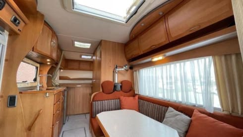 Camper De Wijde Blik  – Zeer ruime integraal Camper van Eura Mobil met een sterke motor.