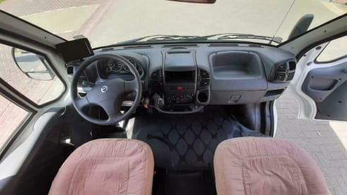 Camper 5 – Camper 5 - Fiat Ducato - The ideal family Camper with 2 Bunk beds.