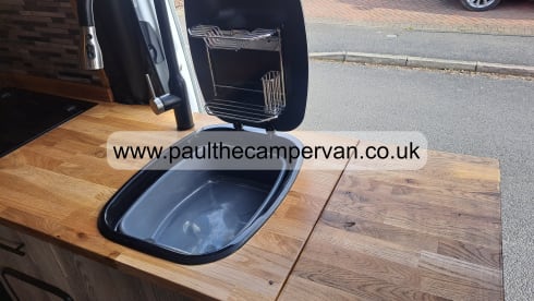 Paul – 2 1/2 berth Luxury Mercedes Campervan, with kennel - Inclusive Insurance